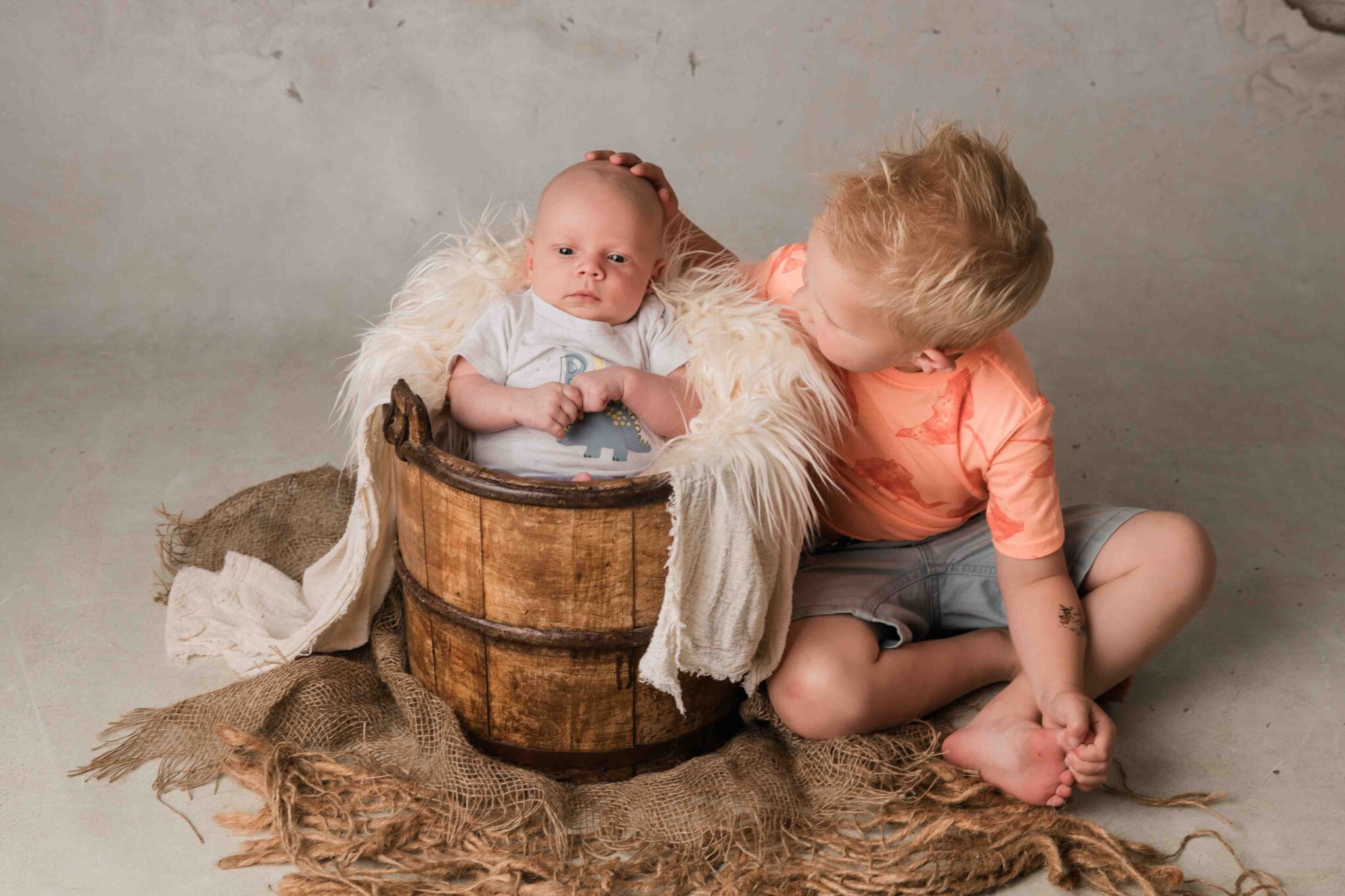 babyshoot met broer